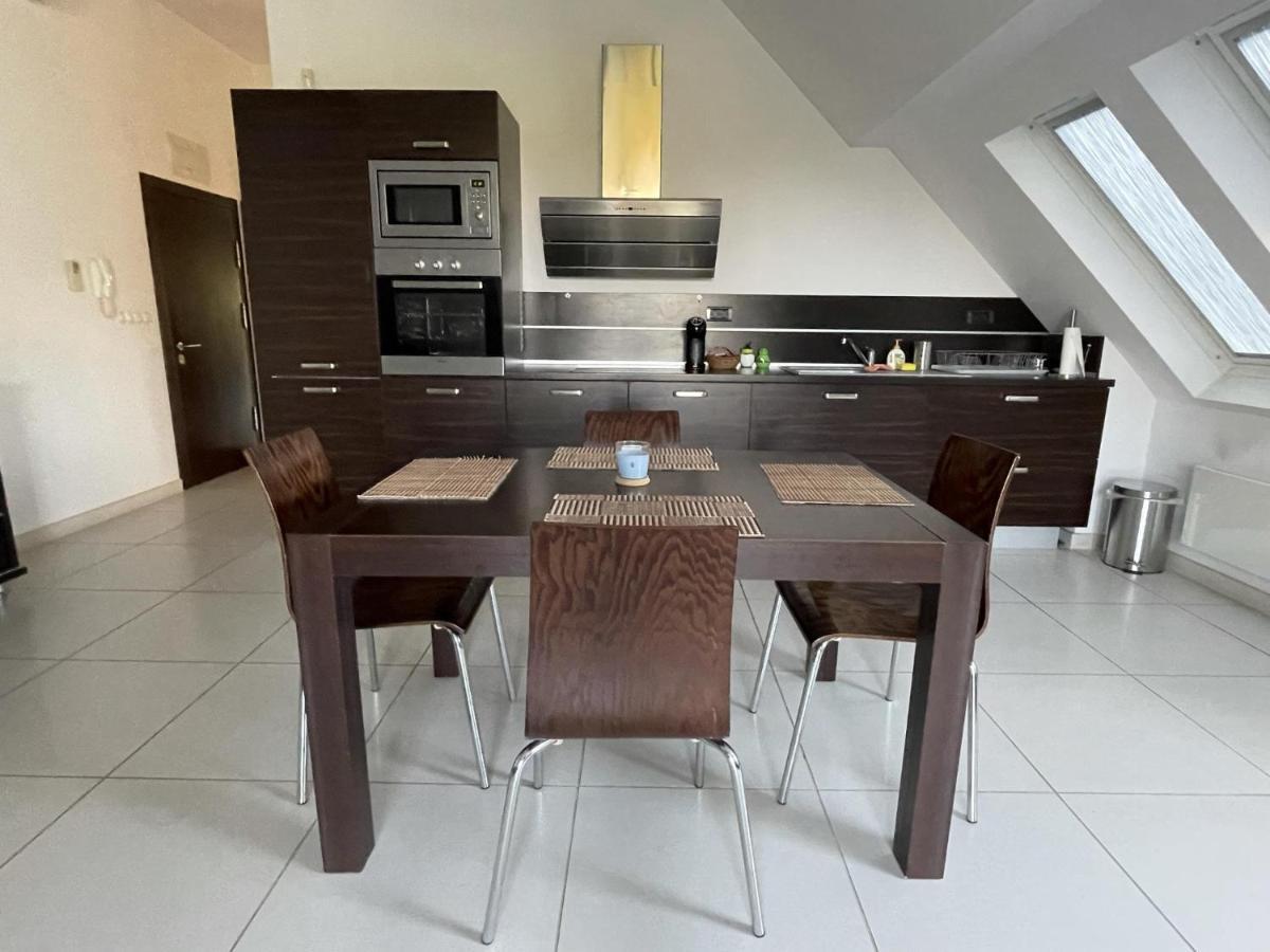 Stunning 2-Bed Apartment In Sea Resort Varna Saints Constantine and Helena Екстер'єр фото