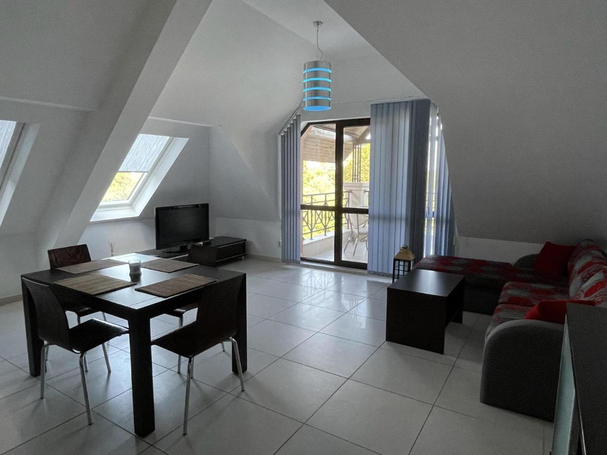 Stunning 2-Bed Apartment In Sea Resort Varna Saints Constantine and Helena Екстер'єр фото